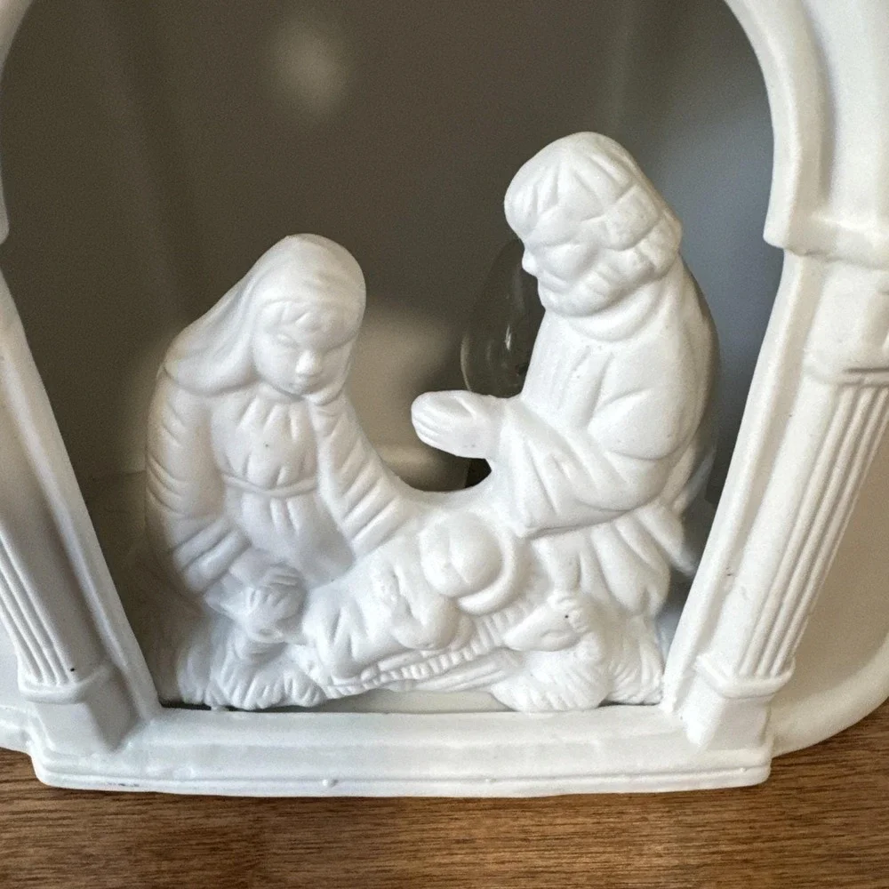 Vntg Porcelain Nativity Scene Lighted Corded Bethlehem Collection 1996 Edition